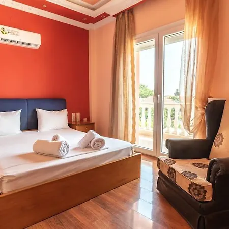 3 Bedrooms Luxury *