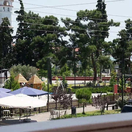 3 Bedrooms Luxury Apartment