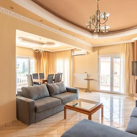3 Bedrooms Luxury *