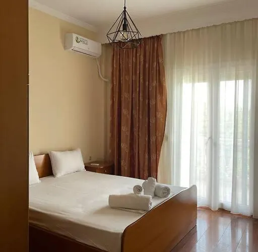 3 Bedrooms Luxury Apartamento