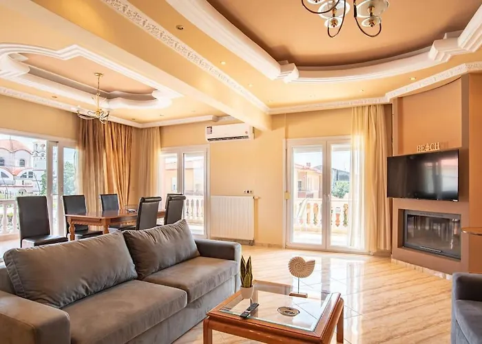 3 Bedrooms Luxury Apartamento Nea Iraklia