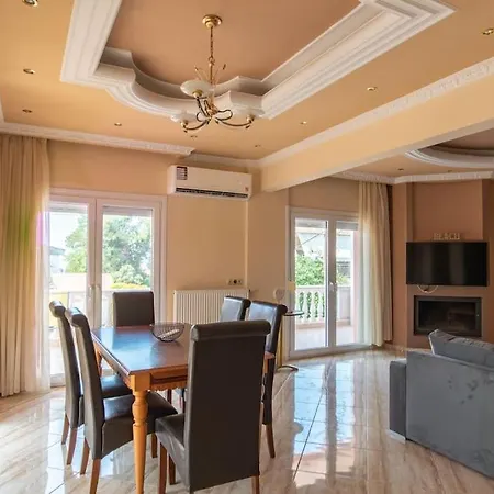 Апартаменты 3 Bedrooms Luxury Неа-Ираклия