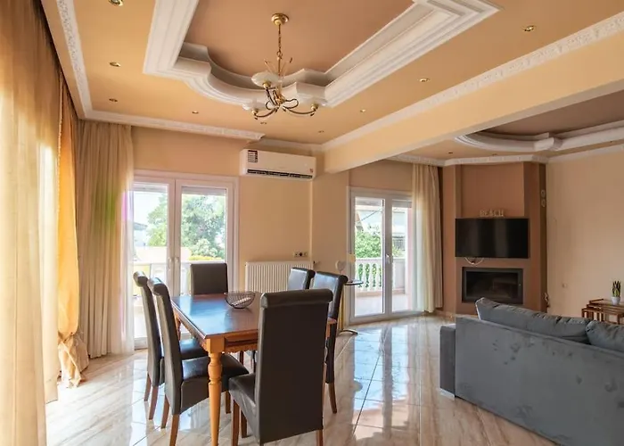 Appartement 3 Bedrooms Luxury Nea Iraklia